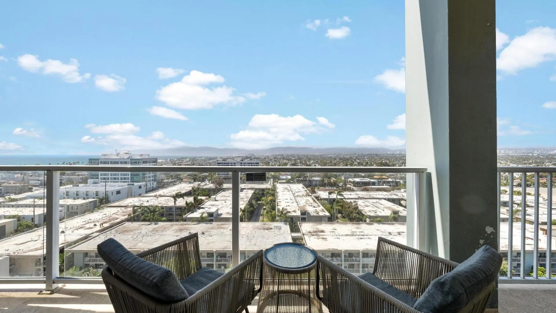 Garnet Glow Full Ocean And Venice Beach View 3Br Los Angeles United States